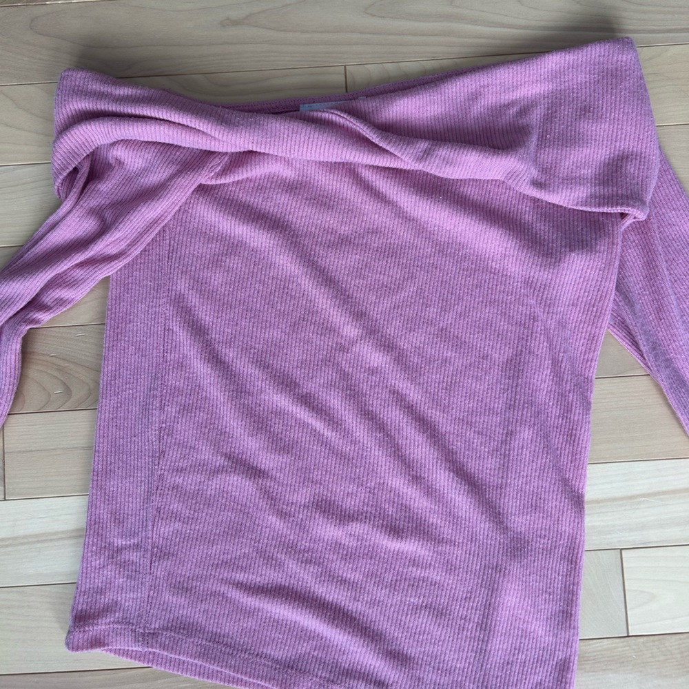 URBAN OUTFITTERS PINK TOP